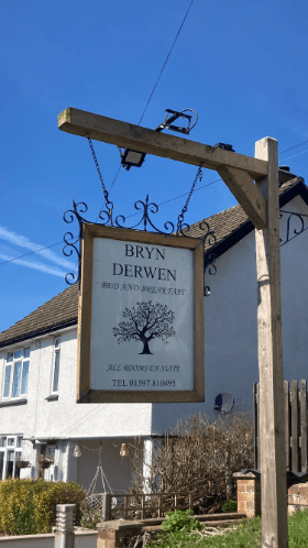 Bryn Derwen